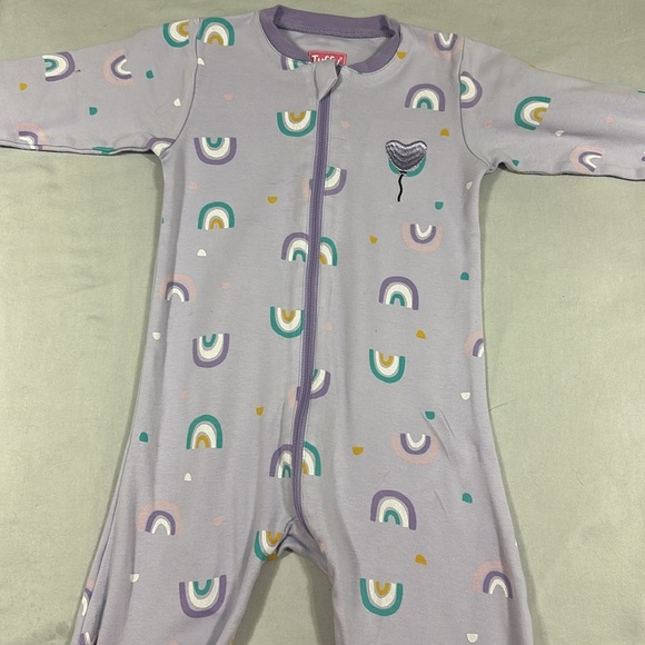 ⭐️Tuffy Baby Purple Rainbow Onesie/sleeper - Picture 3 of 4